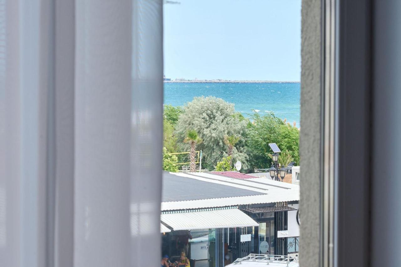 Beachfront 1Br Apartment- Spa N Pools Mamaia Eksteriør bilde