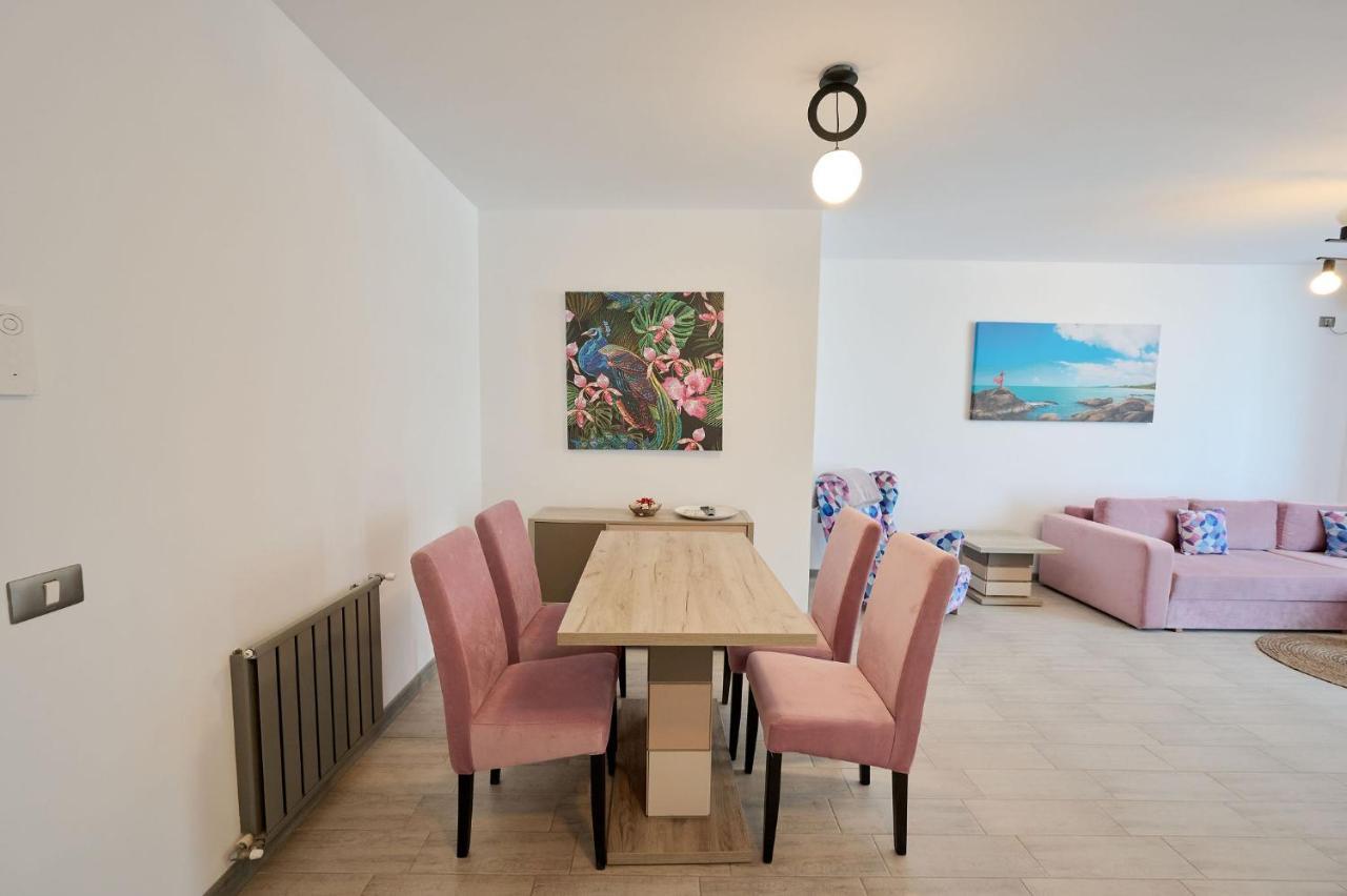 Beachfront 1Br Apartment- Spa N Pools Mamaia Eksteriør bilde