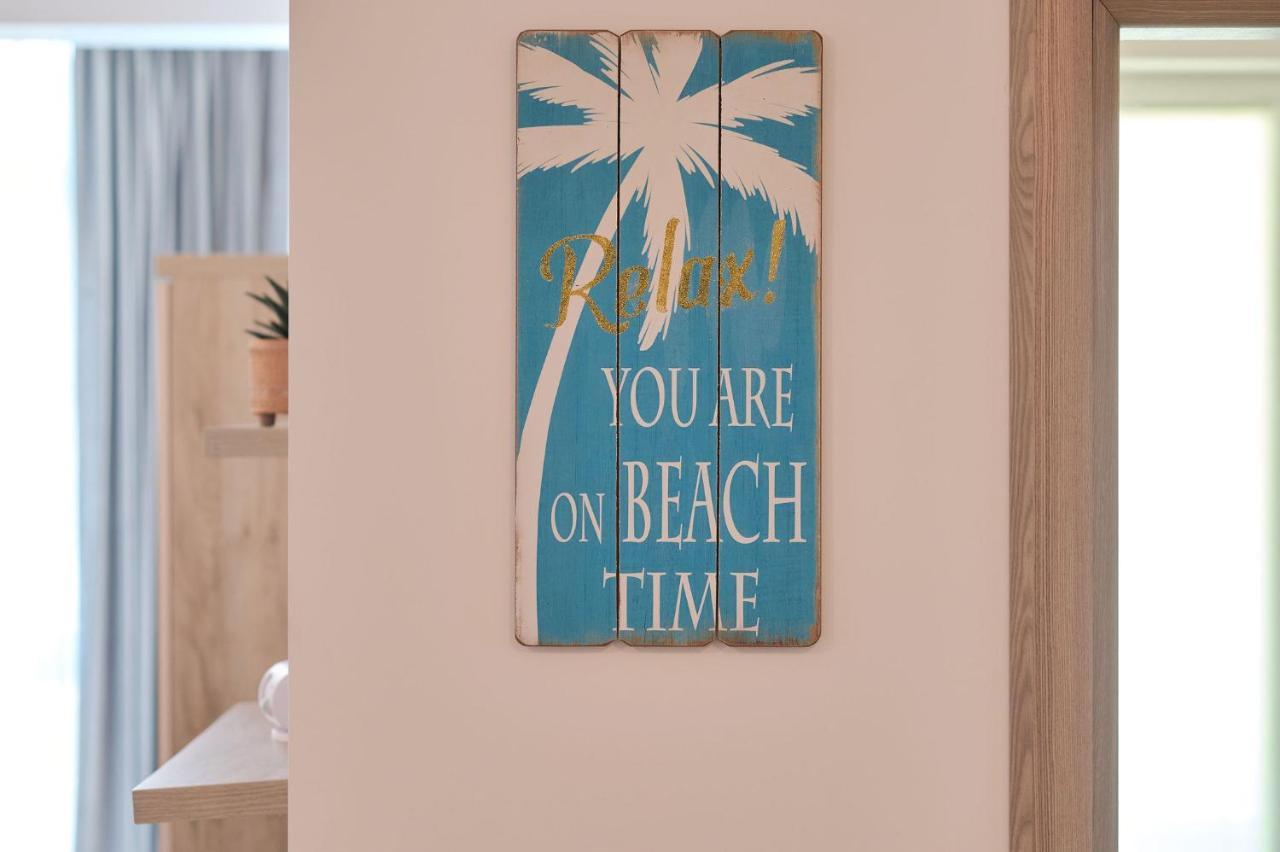 Beachfront 1Br Apartment- Spa N Pools Mamaia Eksteriør bilde